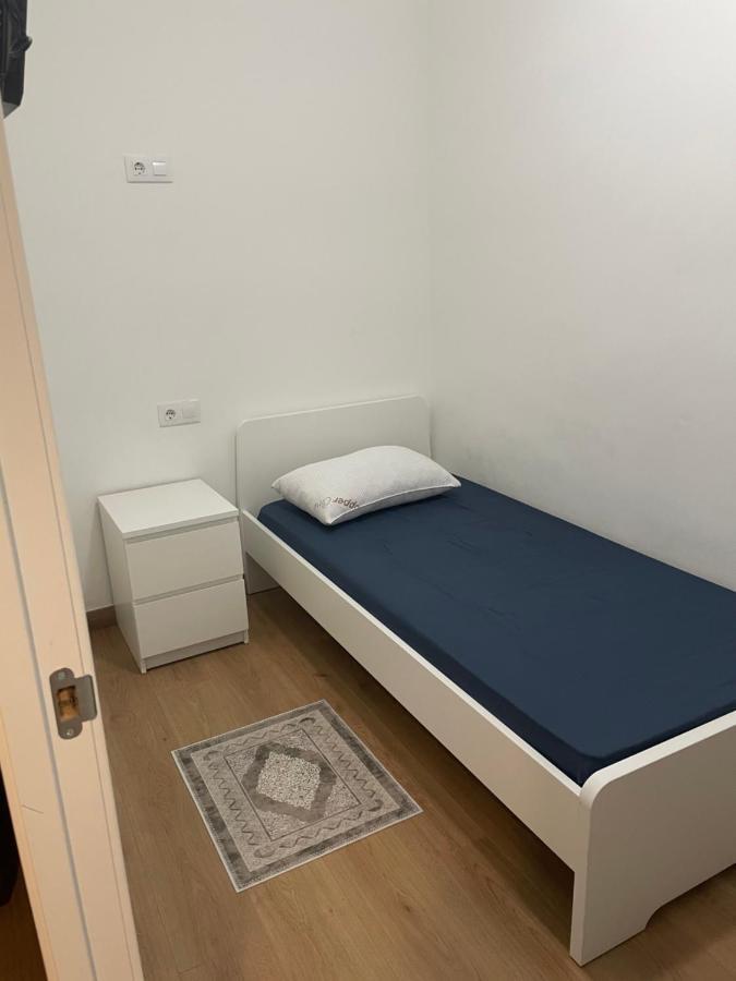 Kaylapart Aparthotel L'Hospitalet de Llobregat Buitenkant foto